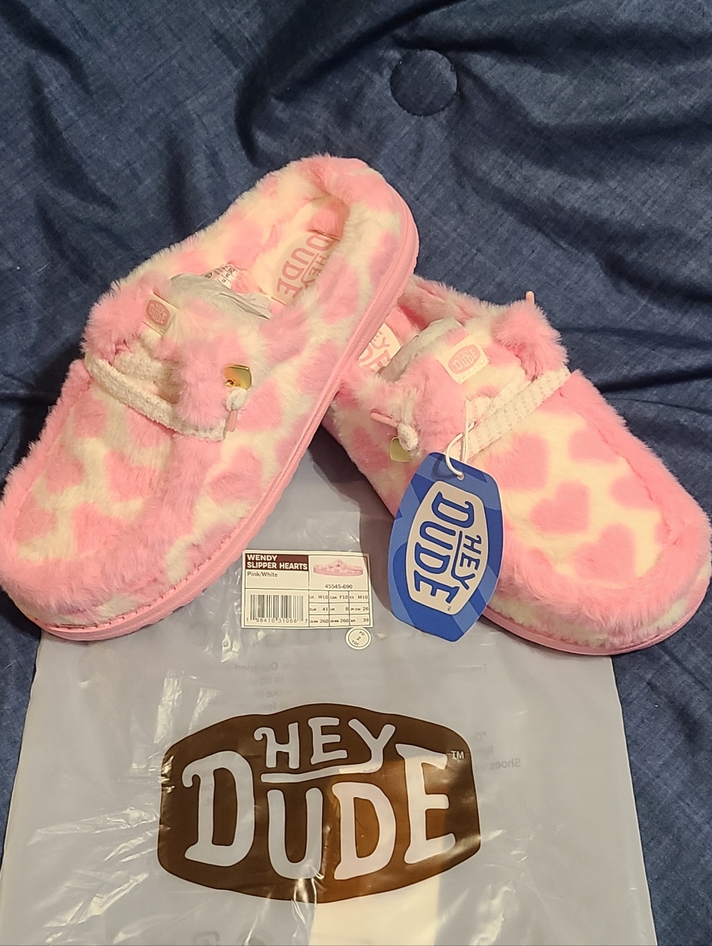 HeyDude Wendy Heart Slippers, New In Box! Womens 9, 10 & 12  Available